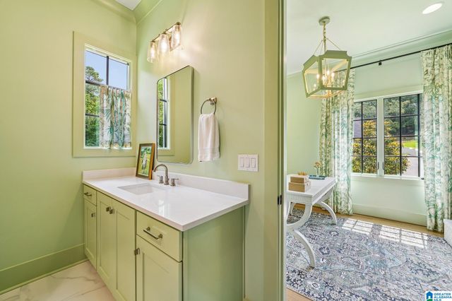 3 TROON, Birmingham, AL 35242