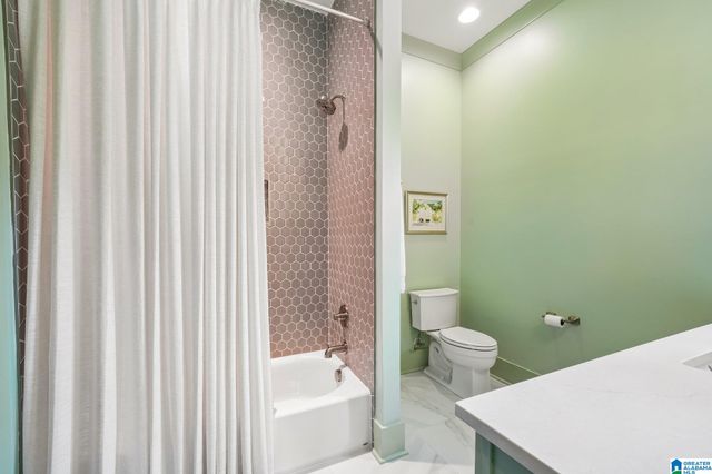 3 TROON, Birmingham, AL 35242
