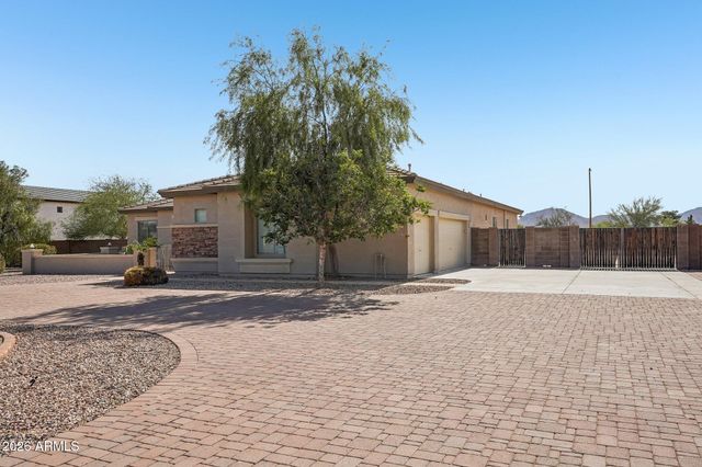 3518 N MANSFIELD Drive, Litchfield Park, AZ 85340