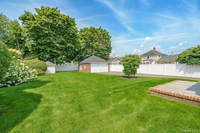 228 Van Cott Avenue, Farmingdale, NY 11735