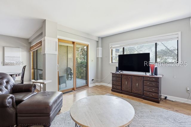 70 Paddle Boat Ln Apt 303D, Hilton Head Island, SC 29928