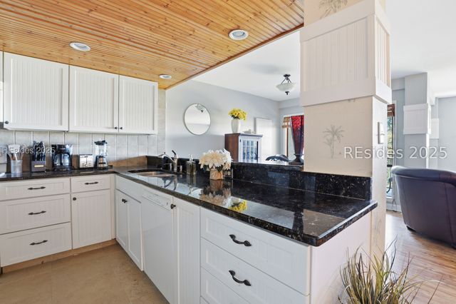 70 Paddle Boat Ln Apt 303D, Hilton Head Island, SC 29928