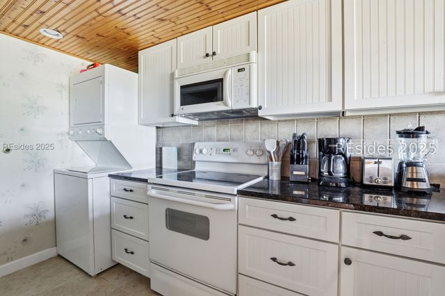 70 Paddle Boat Ln Apt 303D, Hilton Head Island, SC 29928