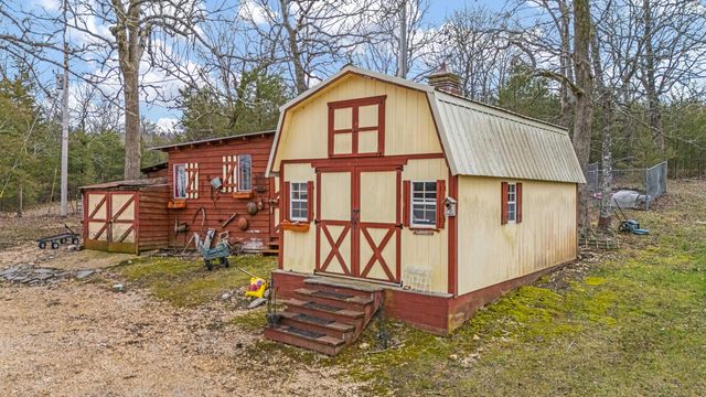 321 Coyote Trail, Gainesville, MO 65655