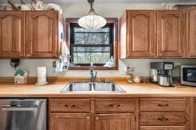 321 Coyote Trail, Gainesville, MO 65655