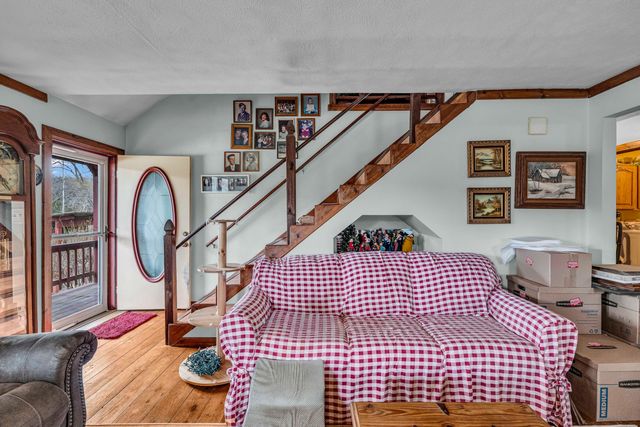 321 Coyote Trail, Gainesville, MO 65655