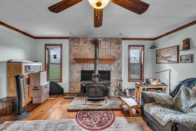 321 Coyote Trail, Gainesville, MO 65655