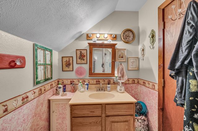 321 Coyote Trail, Gainesville, MO 65655