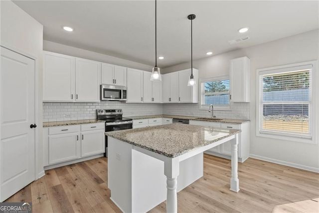 416 Rodeo Drive, Auburn, GA 30011