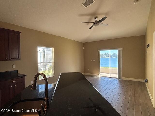 2179 Snapdragon Drive NW, Palm Bay, FL 32907