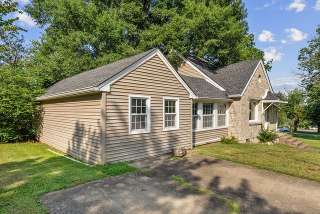 421 8th Ave, S, Lewisburg, TN 37091