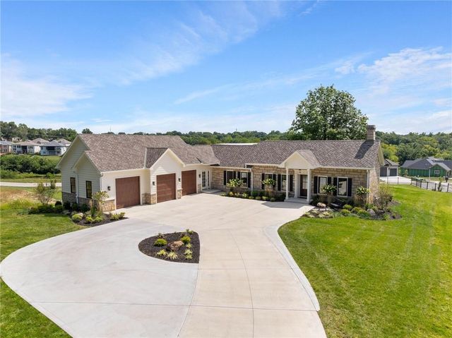 12811 W 71st Street, Shawnee, KS 66216