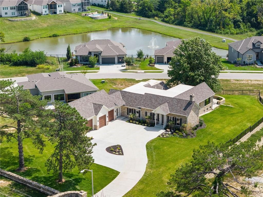 12811 W 71st Street, Shawnee, KS 66216