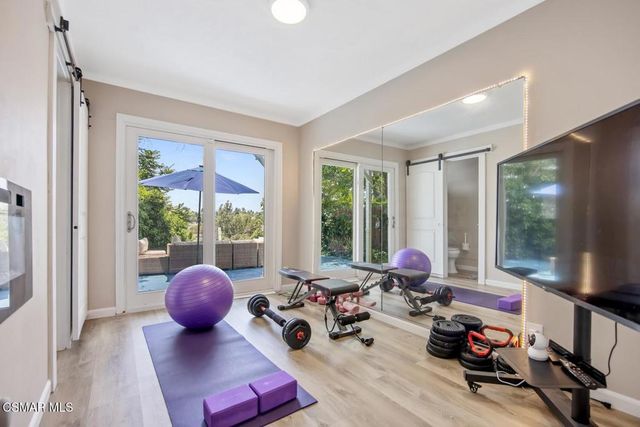 593 Benson Way, Thousand Oaks, CA 91360