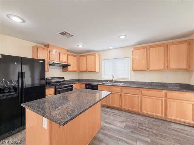6204 Alpine Tree Avenue, Las Vegas, NV 89139