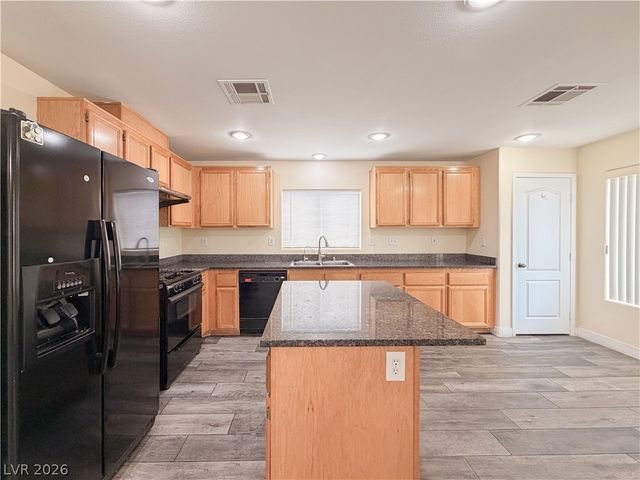 6204 Alpine Tree Avenue, Las Vegas, NV 89139