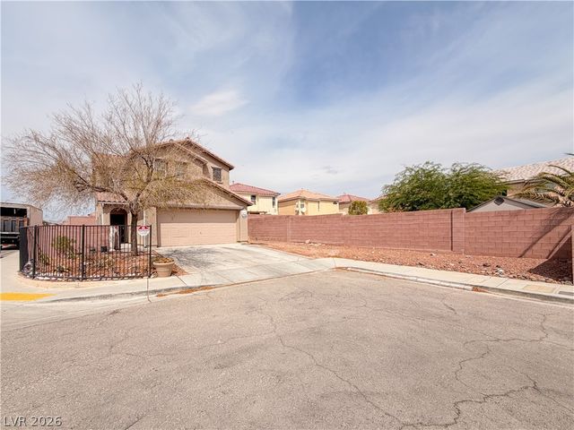 6204 Alpine Tree Avenue, Las Vegas, NV 89139
