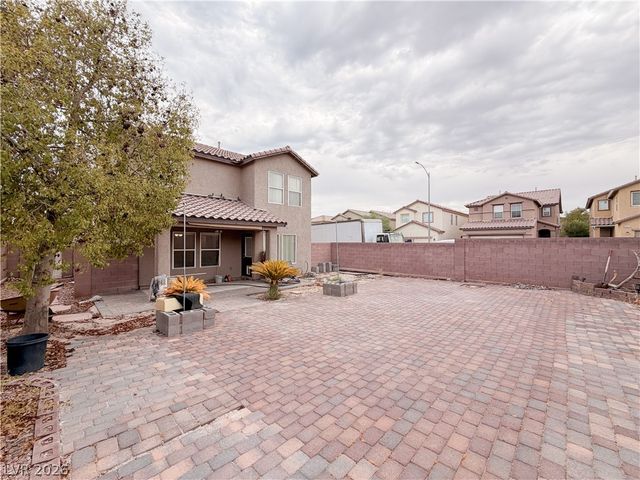 6204 Alpine Tree Avenue, Las Vegas, NV 89139