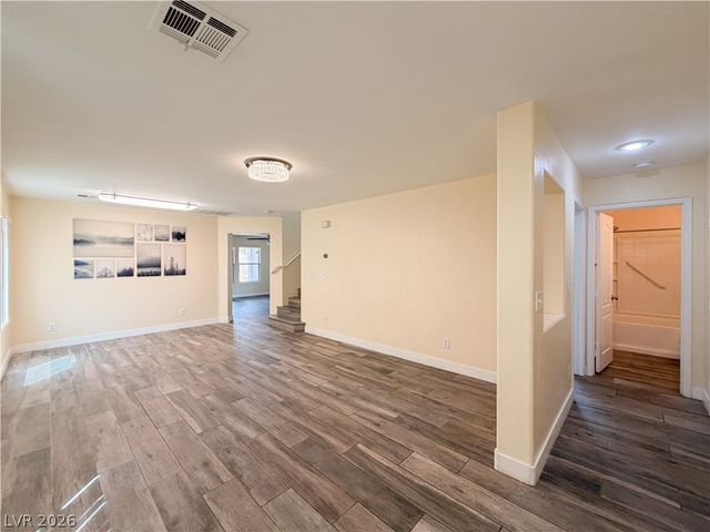 6204 Alpine Tree Avenue, Las Vegas, NV 89139