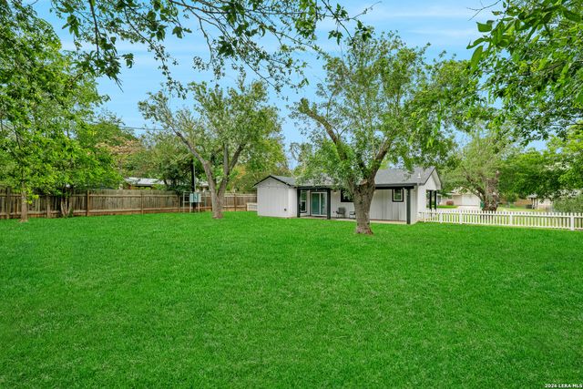 212 Shadywood, Boerne, TX 78006