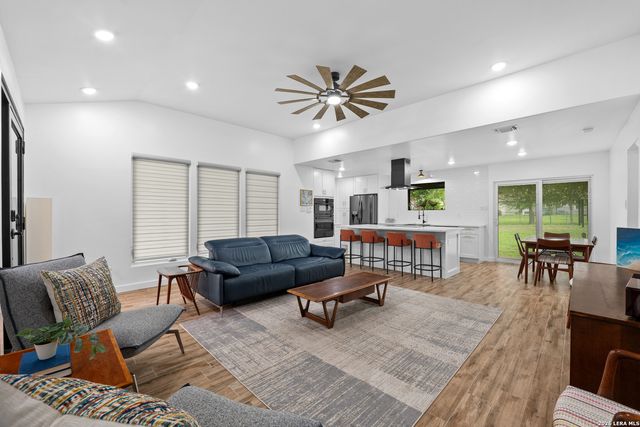 212 Shadywood, Boerne, TX 78006
