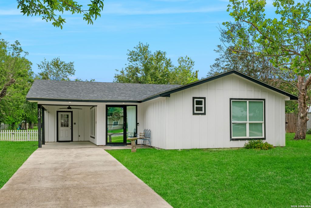 212 Shadywood, Boerne, TX 78006