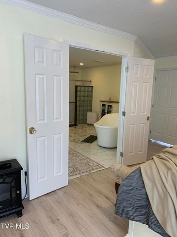 104 North 2nd Street, Watauga, TN 37694