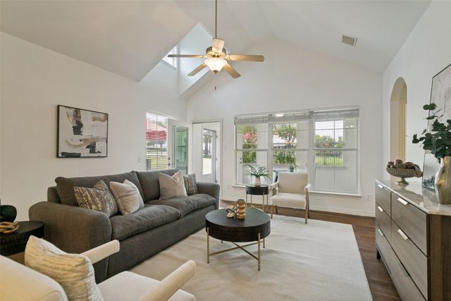 192 River Hills Court, Mckinney, TX 75069