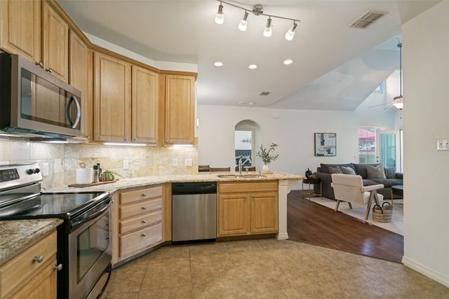 192 River Hills Court, Mckinney, TX 75069