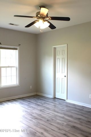 107 Lilac Lane, Richlands, NC 28574