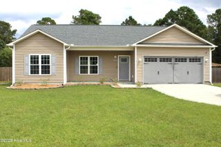 107 Lilac Lane, Richlands, NC 28574