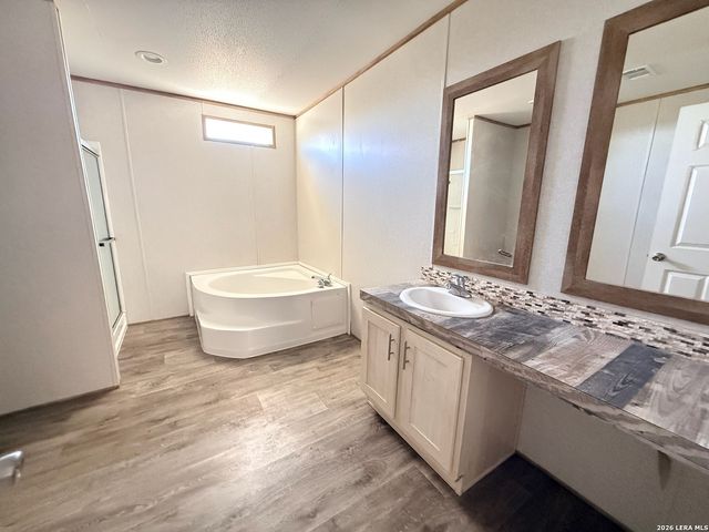 189 viridian, Pleasanton, TX 78064