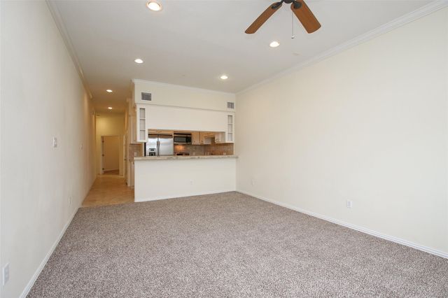 2701 Helena Street 202, Houston, TX 77006