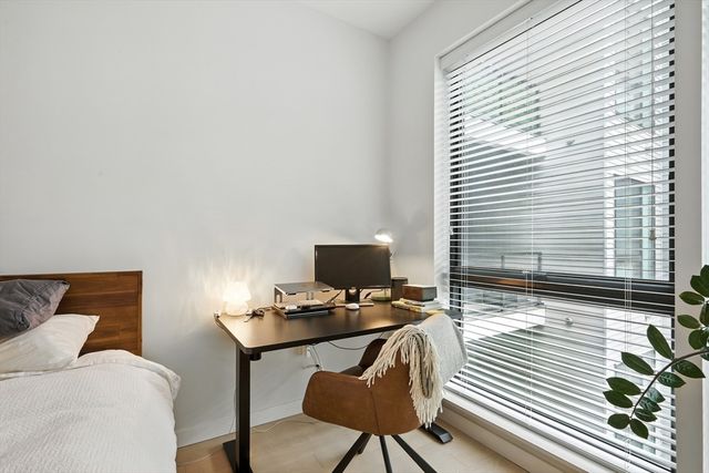 45 W 3rd St 304, Boston, MA 02127