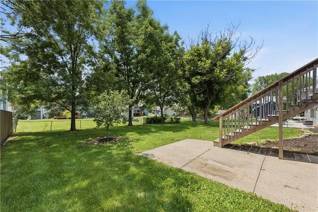 7309 Erika Court, Pleasant Valley, MO 64068