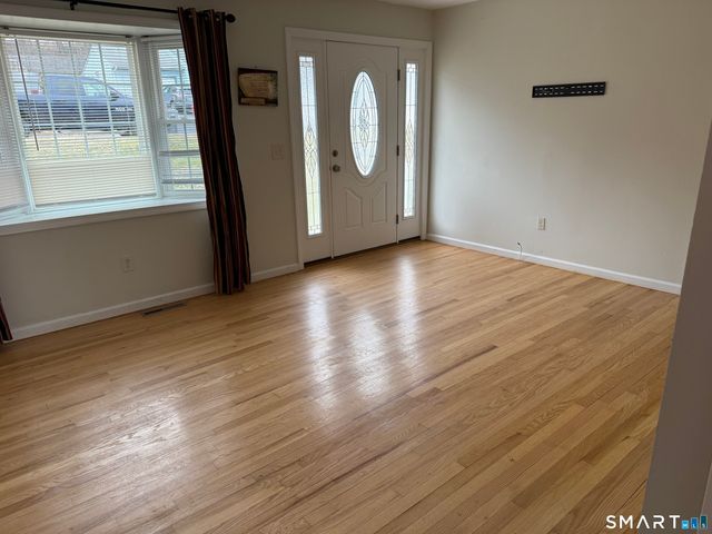 109 Red Robin Road, Naugatuck, CT 06770