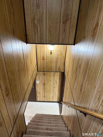 109 Red Robin Road, Naugatuck, CT 06770