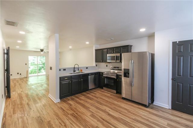 6589 Arbor Gate Drive SW 10, Mableton, GA 30126