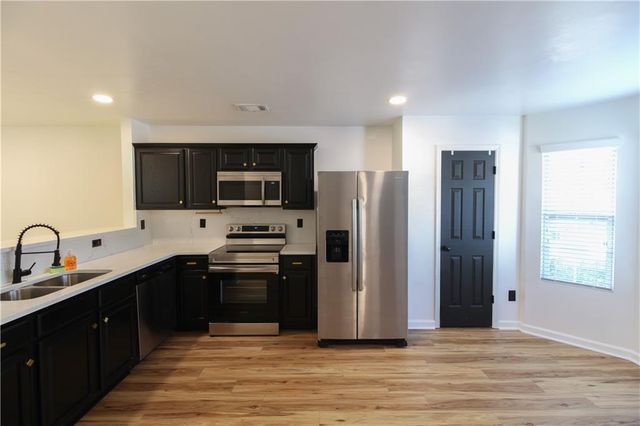 6589 Arbor Gate Drive SW 10, Mableton, GA 30126