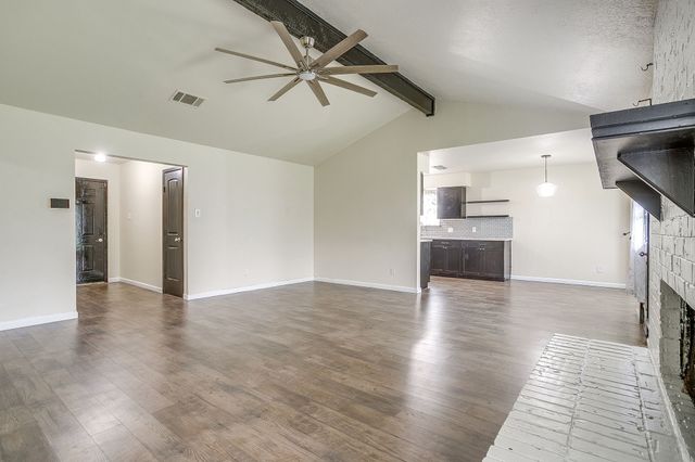 2733 Southpark Lane, Fort Worth, TX 76133