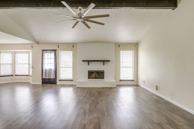 2733 Southpark Lane, Fort Worth, TX 76133