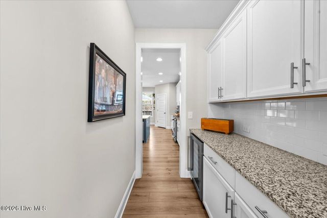 980 W Hedgelawn Way, Southern Pines, NC 28387