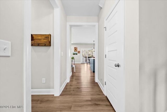 980 W Hedgelawn Way, Southern Pines, NC 28387