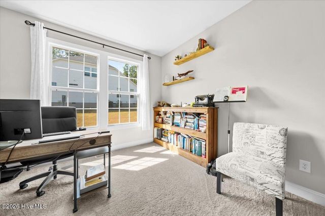 980 W Hedgelawn Way, Southern Pines, NC 28387