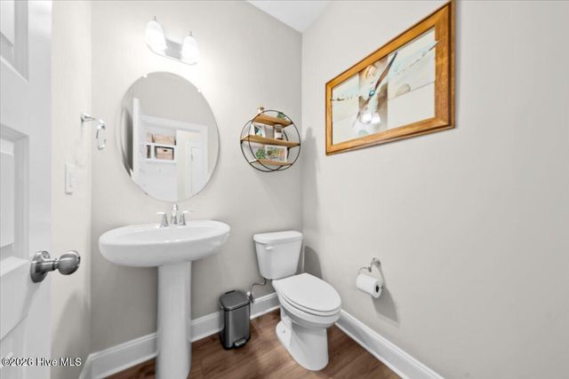 980 W Hedgelawn Way, Southern Pines, NC 28387