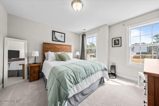 980 W Hedgelawn Way, Southern Pines, NC 28387