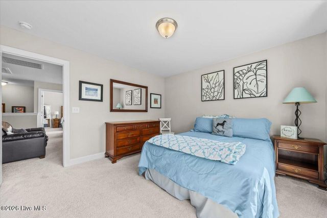 980 W Hedgelawn Way, Southern Pines, NC 28387