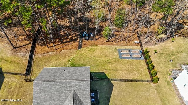 980 W Hedgelawn Way, Southern Pines, NC 28387