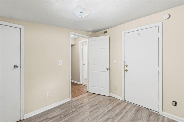 9421 E 67th Terrace, Raytown, MO 64133