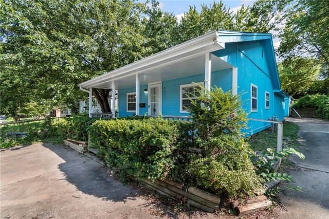 9421 E 67th Terrace, Raytown, MO 64133